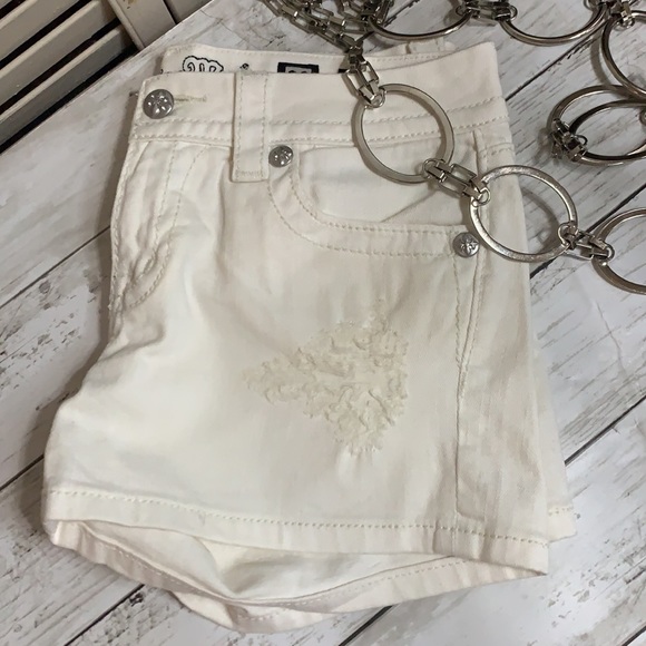 Miss Me Creamy White Distressed Jean Shorts 28 - Picture 14 of 14